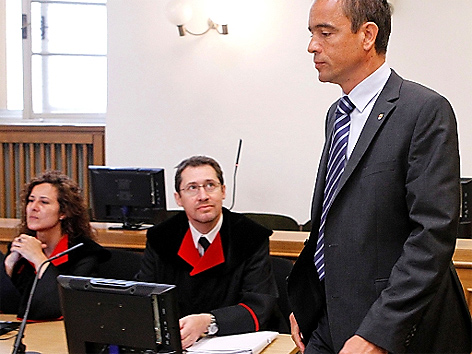 Neuauflage "part of the game"-Prozess, Korruptionsstaatsanwälte Eva Habicher und Eberhard Pieber, Angeklagter Uwe Scheuch