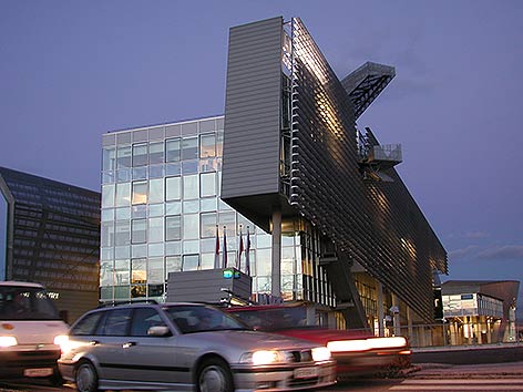 © ORF/Ernst Janesch Hypo Gebäude Klagenfurt