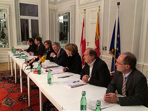 © ORF/Bernd Radler HCB Regierung Information Gemeindepolitiker