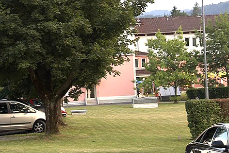© ORF Asyl Zelte Polizeikaserne Krumpendorf