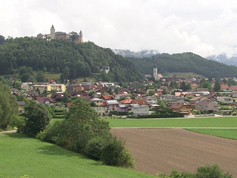 Strassburg Panorama mit Schloss Pöckstein