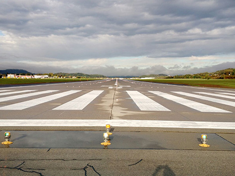 Landebahn neu Klagenfurt Flughafen