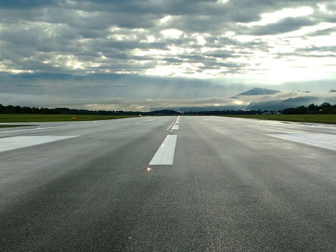 © Robert Ulbing Landebahn neu Klagenfurt Flughafen