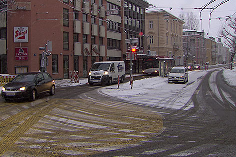 © ORF Neutorstraße in der Stadt Salzburg im Schnee