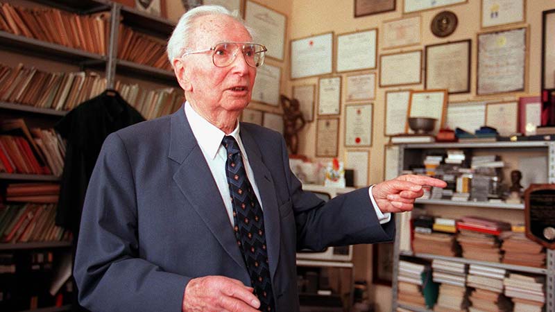 © APA/Robert Jaeger Viktor Frankl 1997