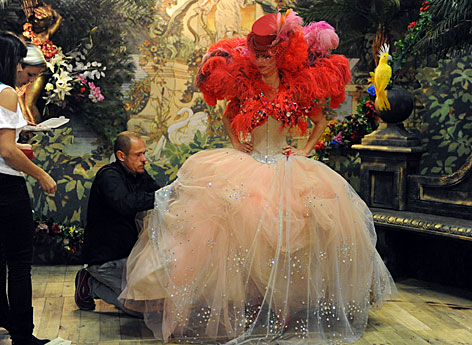 Vorbereitungen zum Fotoshooting der neuen Life-Ball-Style-Bible