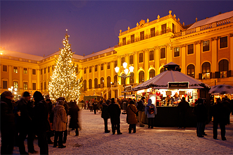 © Weihnachtsmarkt.co.at/Foto: Husar Kultur- und Weihnachtsmarkt Schloss Schönbrunn