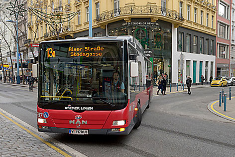© APA/Roland Schlager 13a 13A Bus