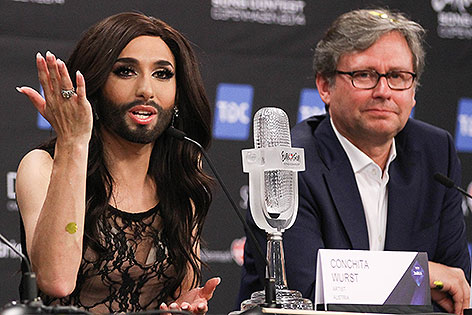 © ORF/Milenko Badzic Conchita Wurst mit Alexander Wrabetz