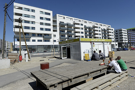 © APA/Hans Klaus Techt Seestadt Einkaufsstraße