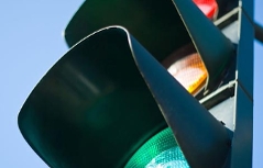 © © Robert Kneschke - Fotolia.com Ampel